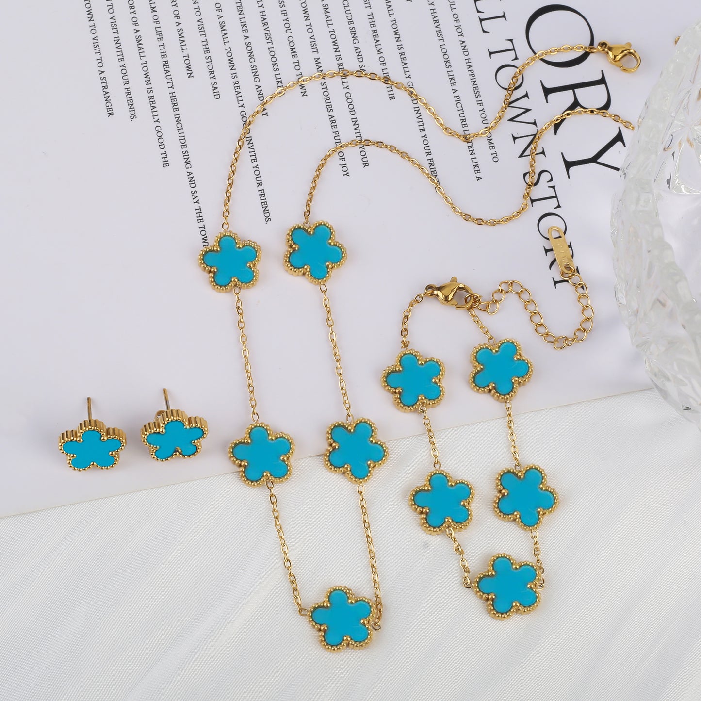 3Pcs 18k Gold-Plated Five-Leaf Flower Necklace Earrings Bracelet Jewelry Set Fo image 2