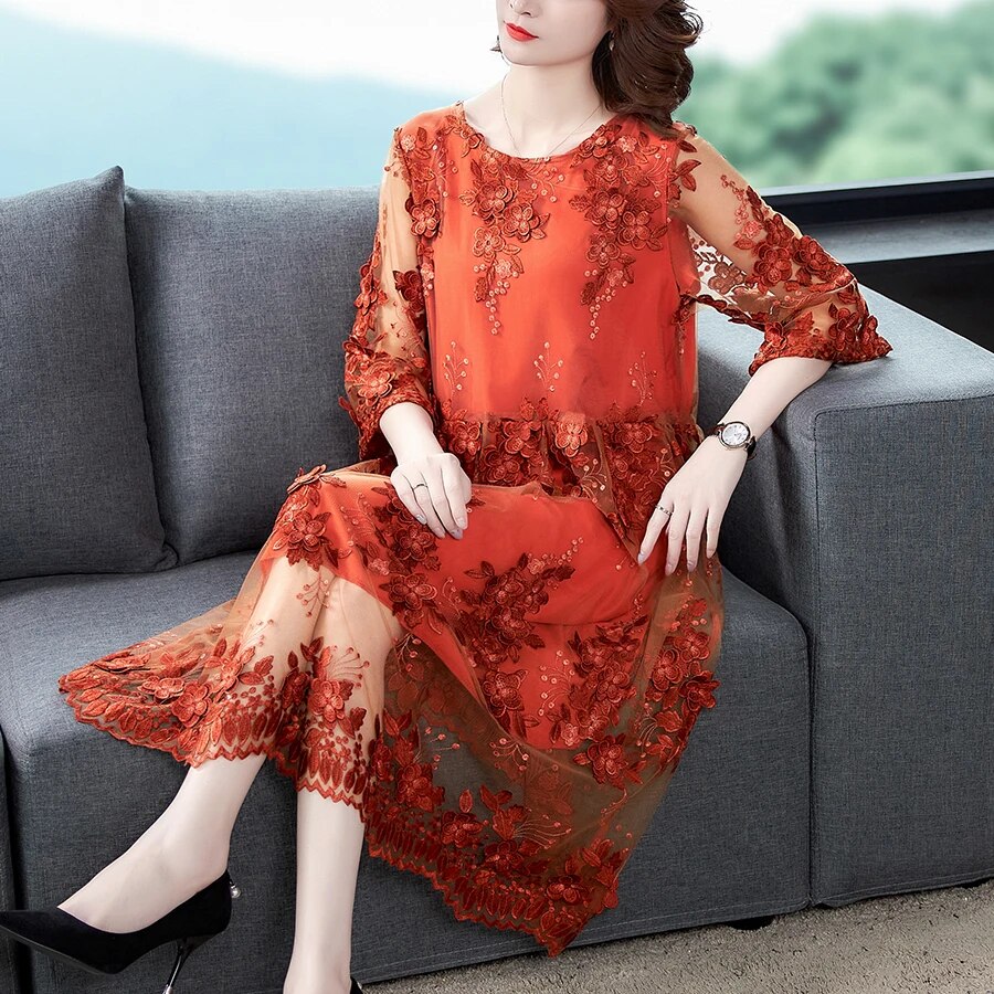 Large Size Mesh Embroidery Flower Dress Female 2022 New Summer High-End Tempera image 1