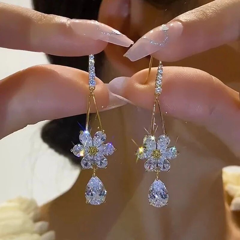 Zircon Wheat Tassel Pendant Gold Color U-shaped Earrings for Women 2023 New Fas image 2