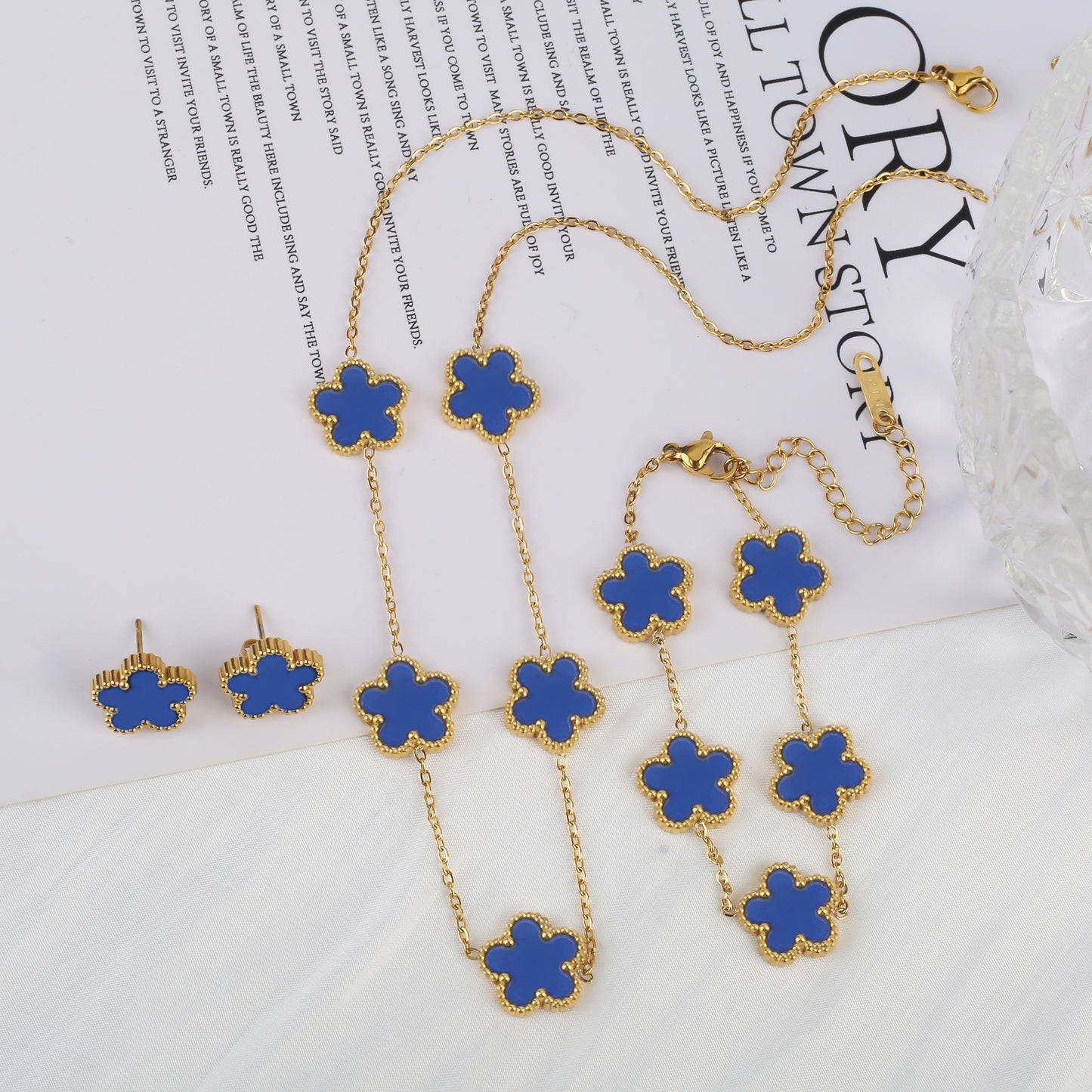 3Pcs 18k Gold-Plated Five-Leaf Flower Necklace Earrings Bracelet Jewelry Set Fo image 3
