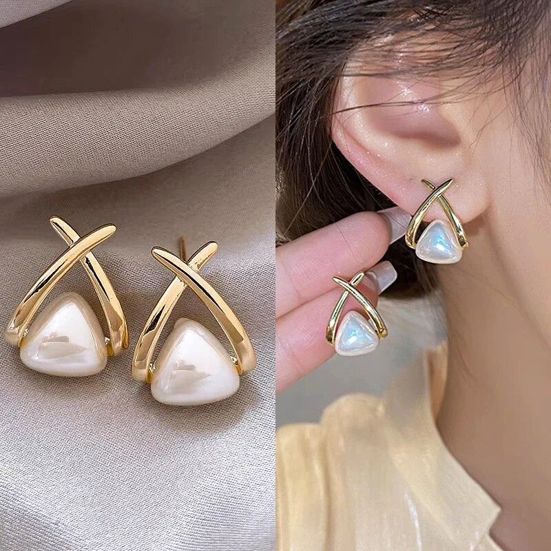 Gold Color Metal Fashion Korean Pearl Earrings For Women Sparkling Zircon Penda image 9