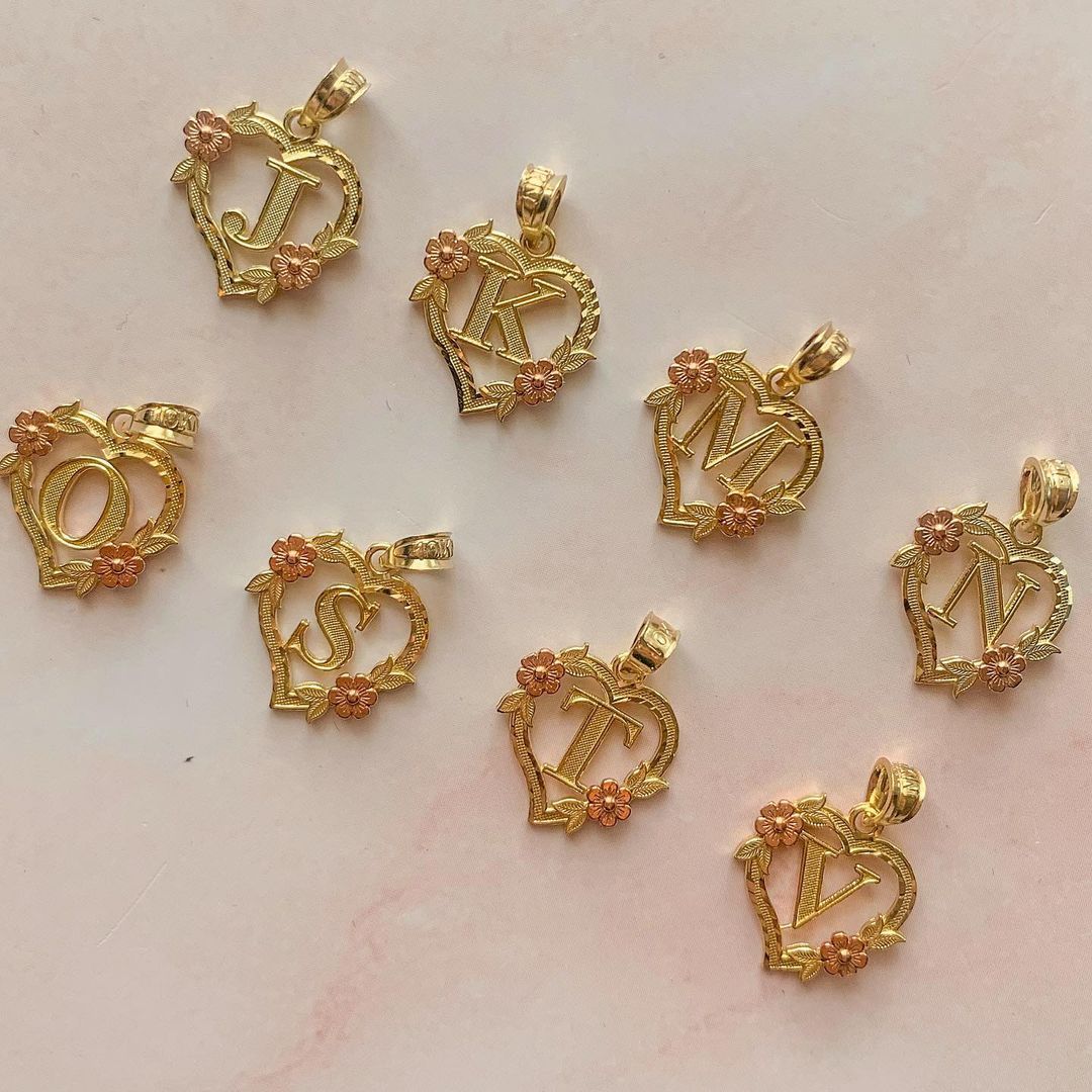 GOLD PLATED CUSTOMIZED HEART FLOWER INITIAL LETTER PENDANT WITH FIGARO CHAIN 24 image 1