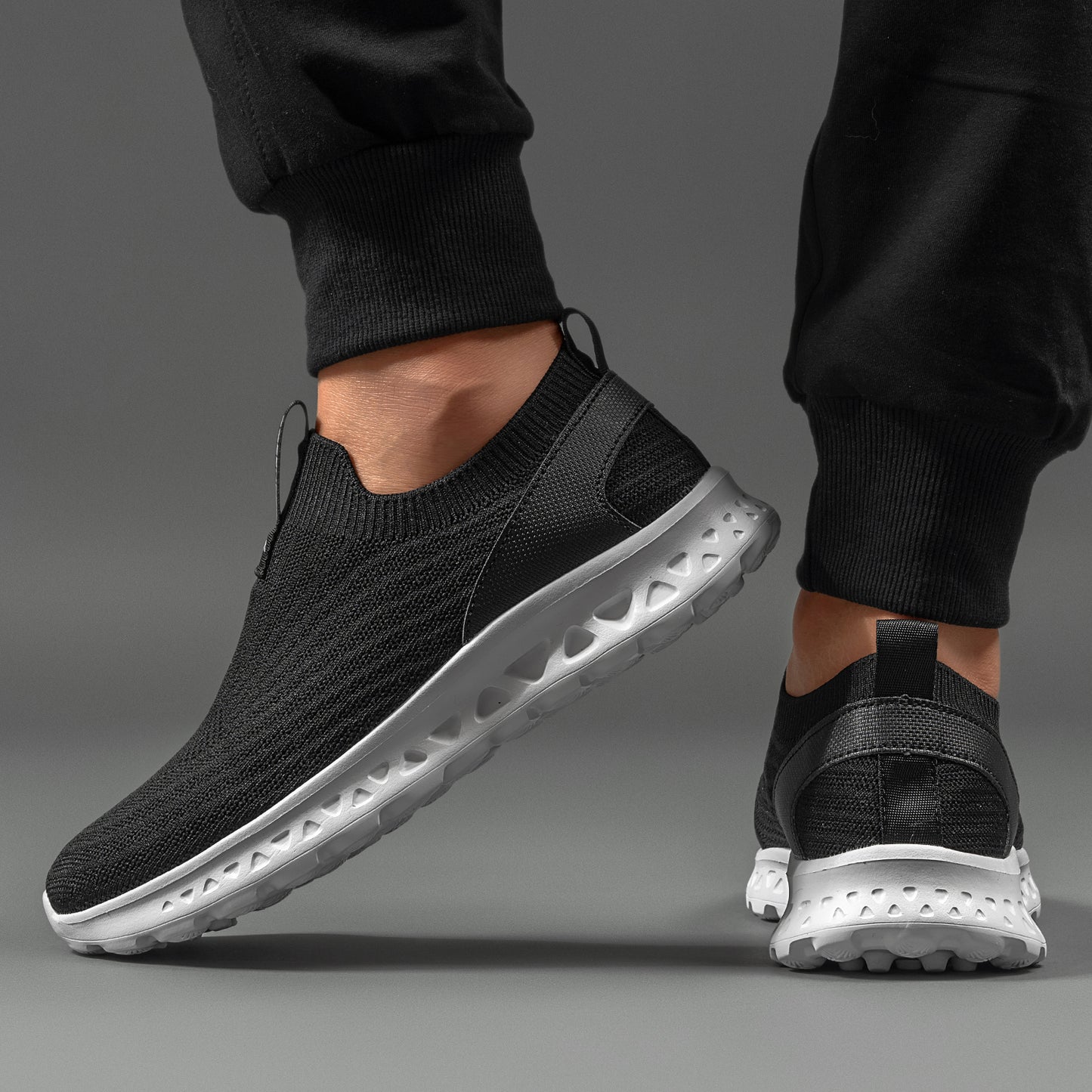 2024 Men Walking Shoes Non-Slip Work Casual Slip On Walking Sneaker Lightweight image 2