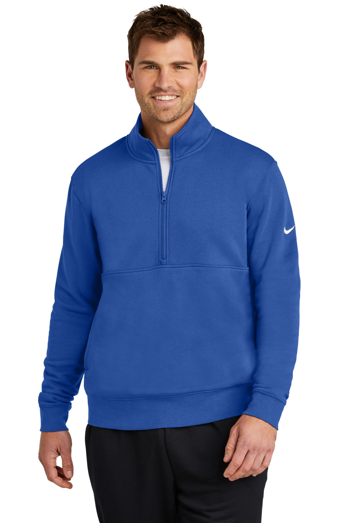 جاكيت Nike Club Fleece بأكمام بسحاب نصفي وشعار NKDX6718