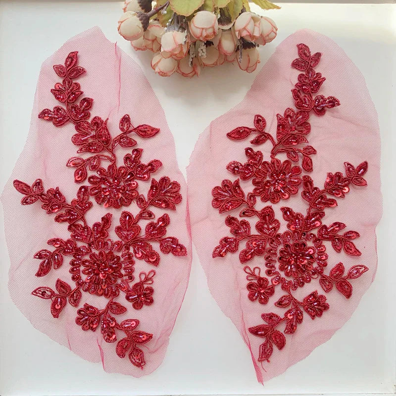Aplique de cuentas hecho a mano, parche de flores, accesorio para vestido de novia, bordado de encaje, para remendar ropa, color vino tinto, 2 piezas/par