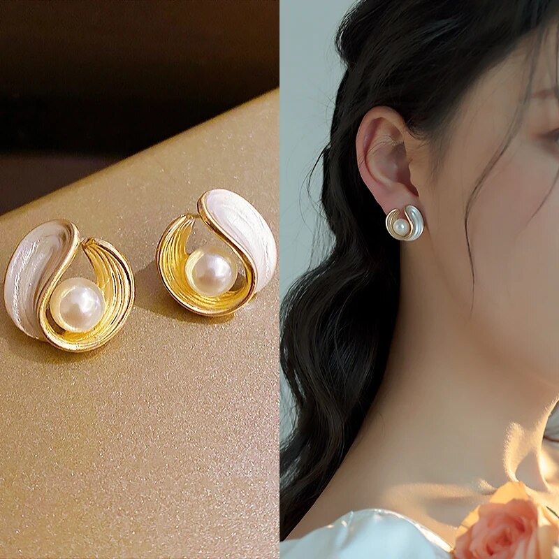 Gold Color Metal Fashion Korean Pearl Earrings For Women Sparkling Zircon Penda image 6