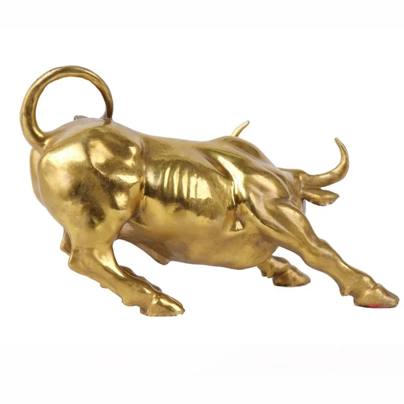 Wall Street Copper Fierce Bull OX Statue Golden Metal Sculpture Charging Stock image 5