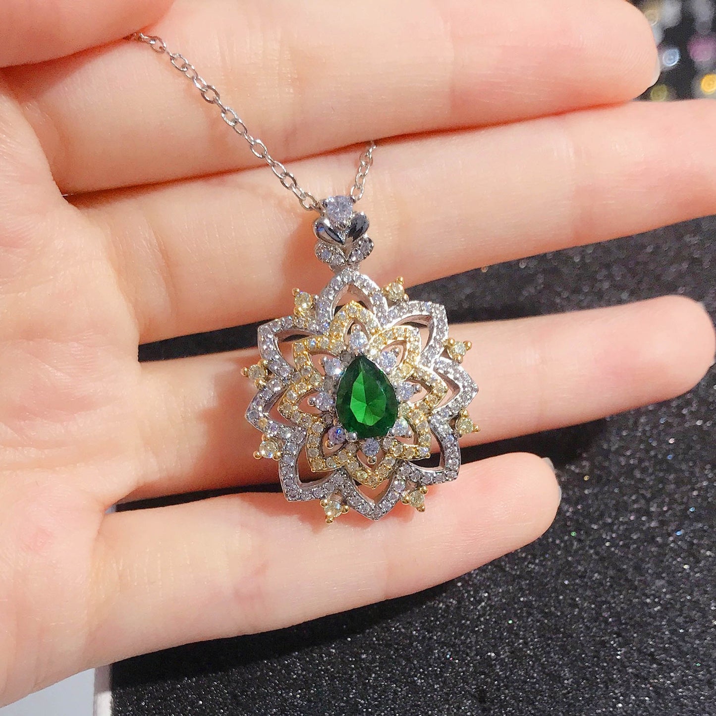 18K Multi Gold Necklace for Women Natural Emerald Diamond with Diamond Pendants image 2