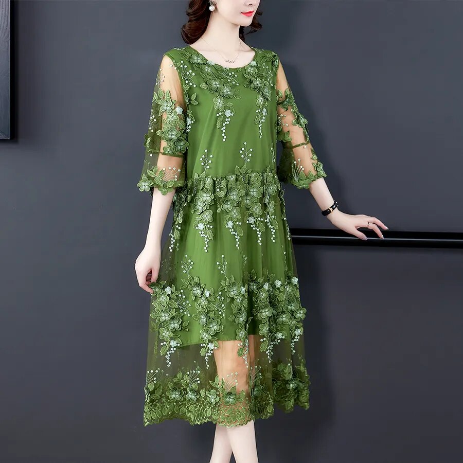 Large Size Mesh Embroidery Flower Dress Female 2022 New Summer High-End Tempera image 3