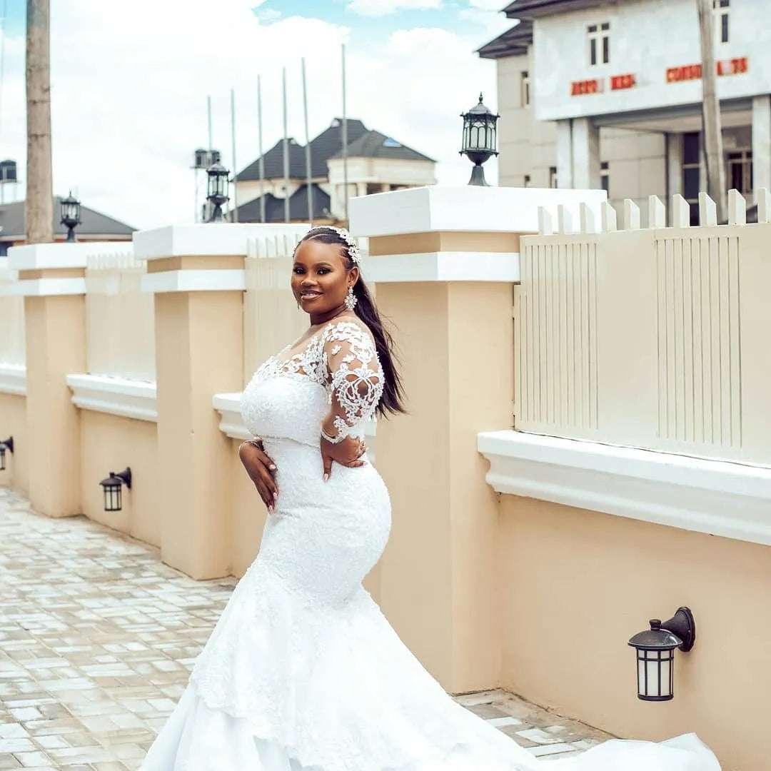 Plus Size African Wedding Dresses Mermaid Long Sleeves Appliques Beaded Women B image 0