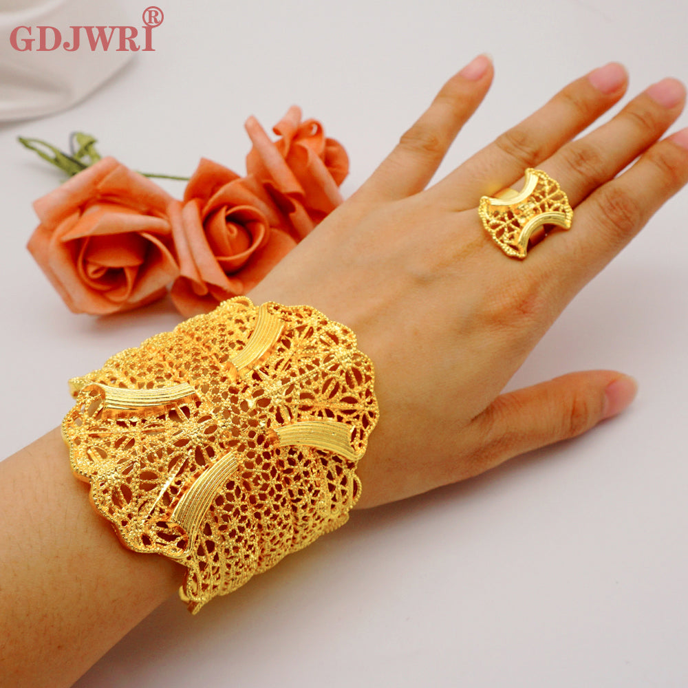 New Arrival Luxury Dubai Wide Bangle For Women Gold Color African Bracelets&Ban image 3