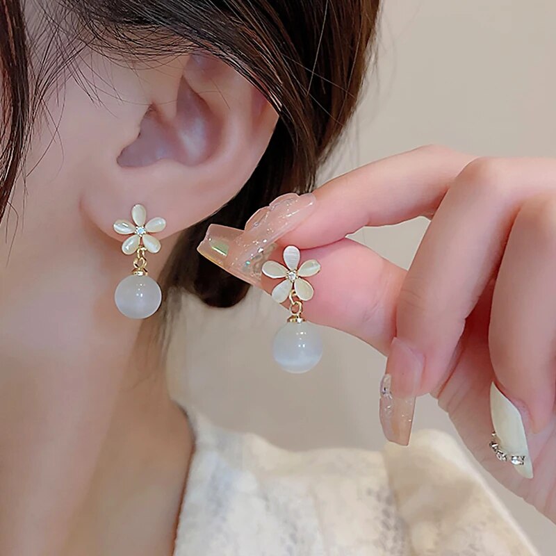 Gold Color Metal Fashion Korean Pearl Earrings For Women Sparkling Zircon Penda image 15