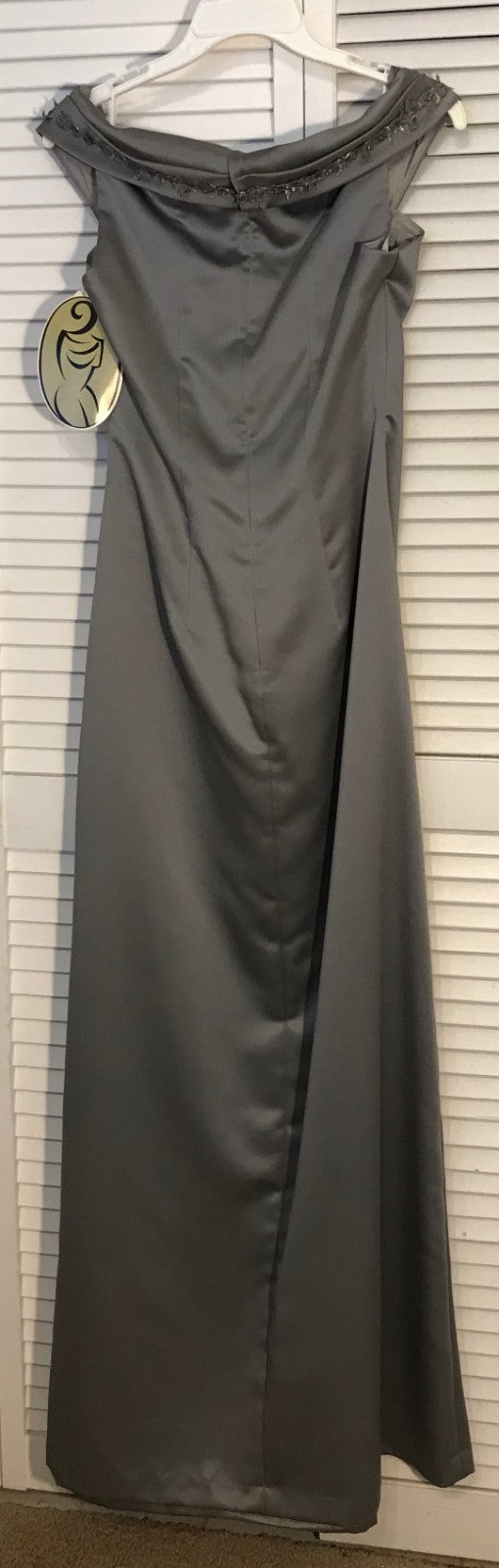 Watters & Watters Women Satin Gray Silver Lace Sleeveless Full-Length Size 4 image 1