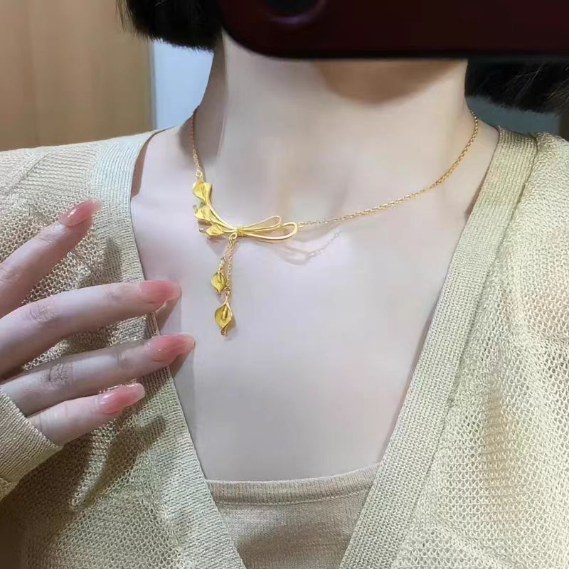 Fashion 18 K Gold Color Horseshoe Lotus Tassel Pendant Necklace for Women Bride image 4