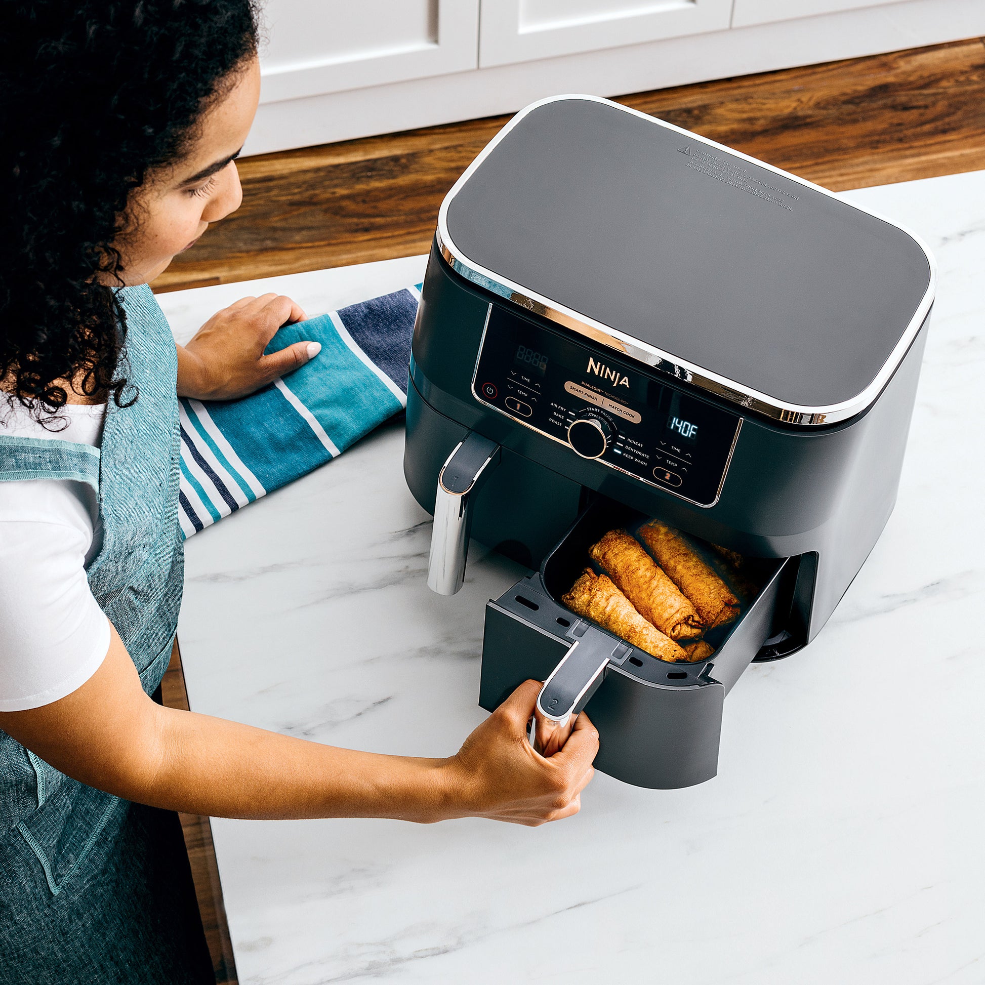 Ninja Foodi 6-in-1 10-qt. XL 2-Basket Air Fryer with DualZone Technology image 5