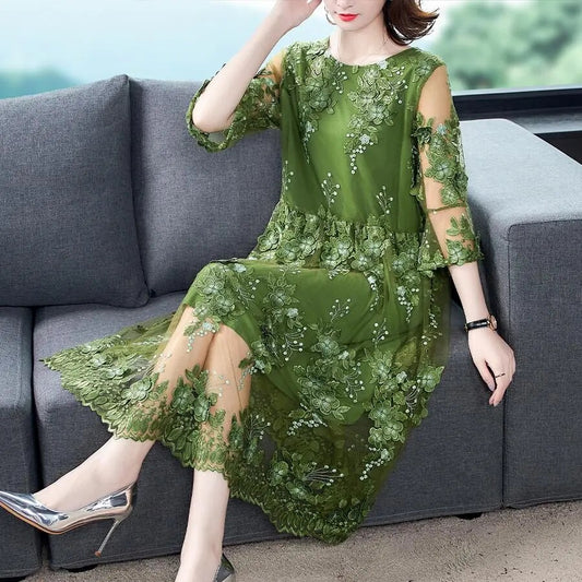 Large Size Mesh Embroidery Flower Dress Female 2022 New Summer High-End Tempera image 0