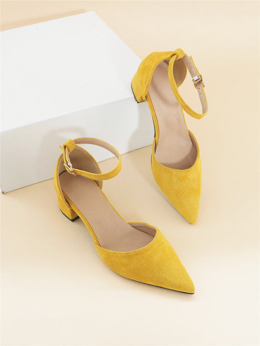 Zapatos de tacón grueso con tira al tobillo y punta de ante sintético