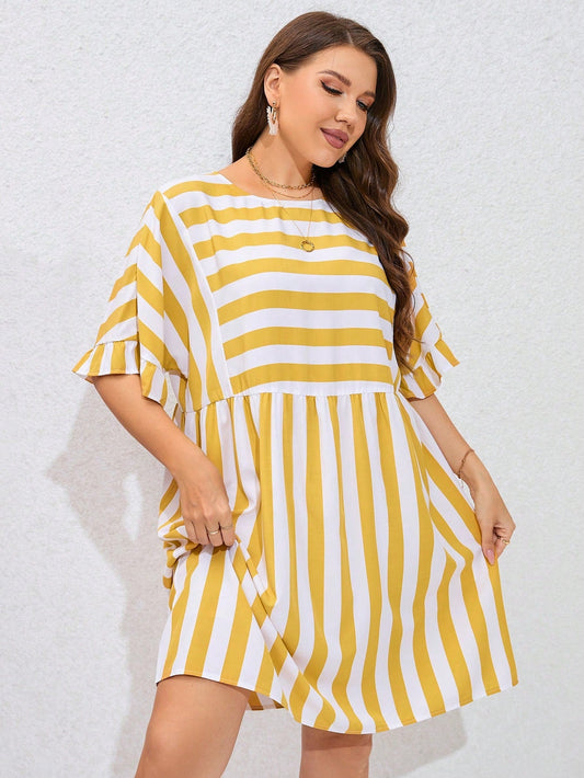 Vestido camisero con mangas con volantes y estampado de rayas Plus