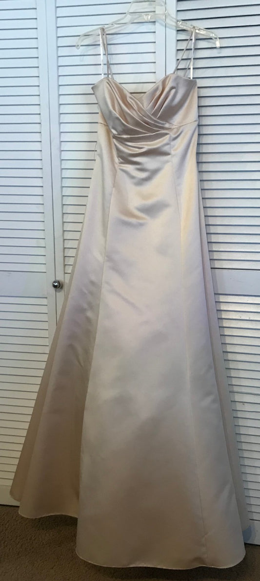 Watters & Watters Women Satin Silky Beige Sleeveless Full-Length Size 6 image 0