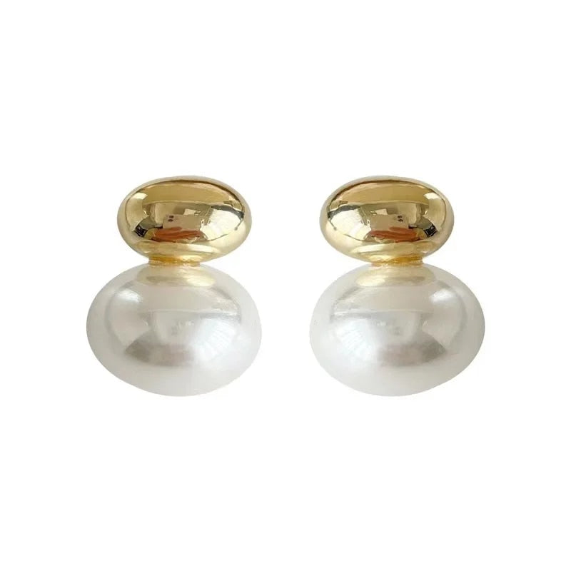 2023 New French Elegant Gold Color Bean Spliced Flat Pearl Earrings for Korean image 14