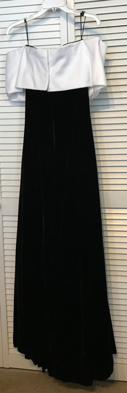 Victor Costa Women Dress Velvet Black Satin White Sleeveless Full-Length Size 4 image 2