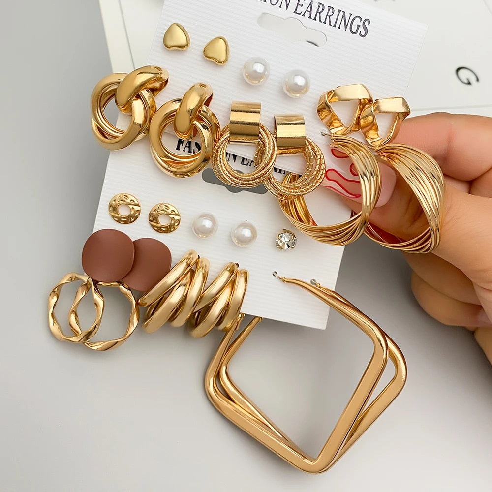 IPARAM Fashion Exaggerated Gold Color Metal Pearl Earrings for Women Geometric  image 1