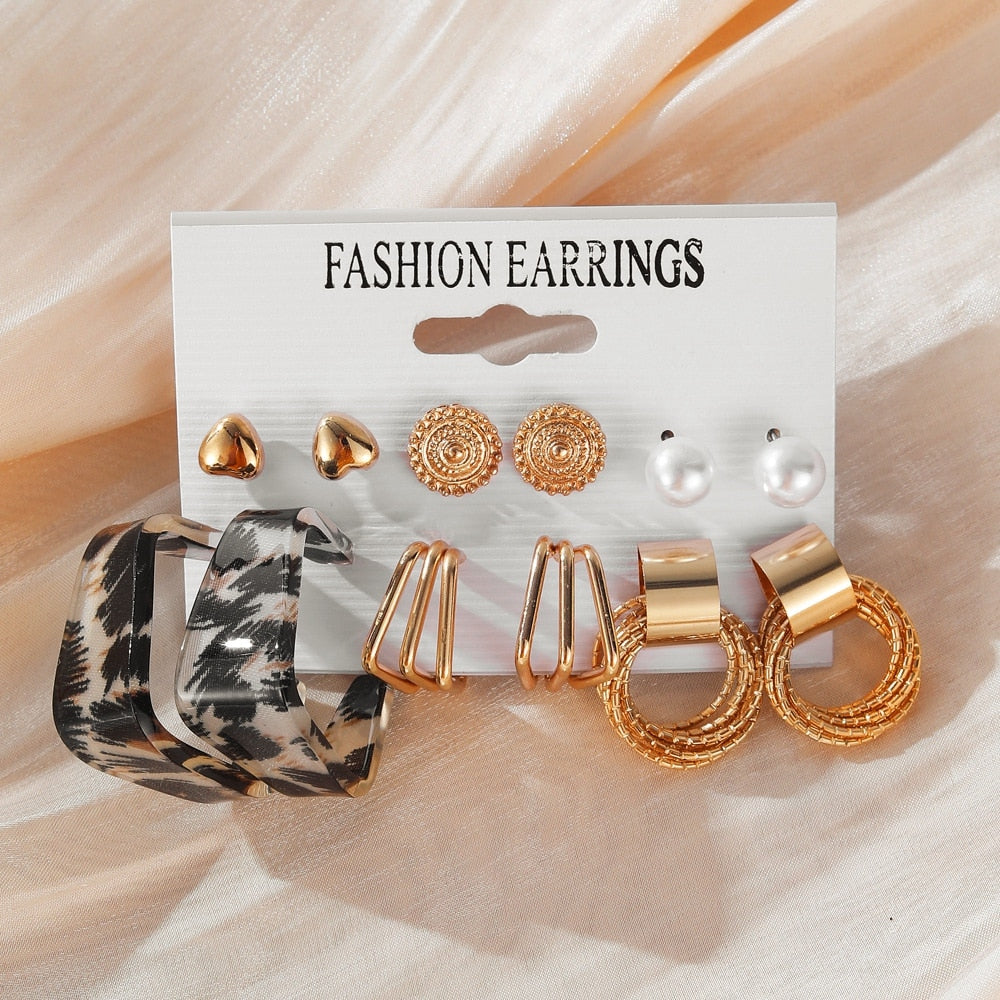 IPARAM Fashion Exaggerated Gold Color Metal Pearl Earrings for Women Geometric  image 7