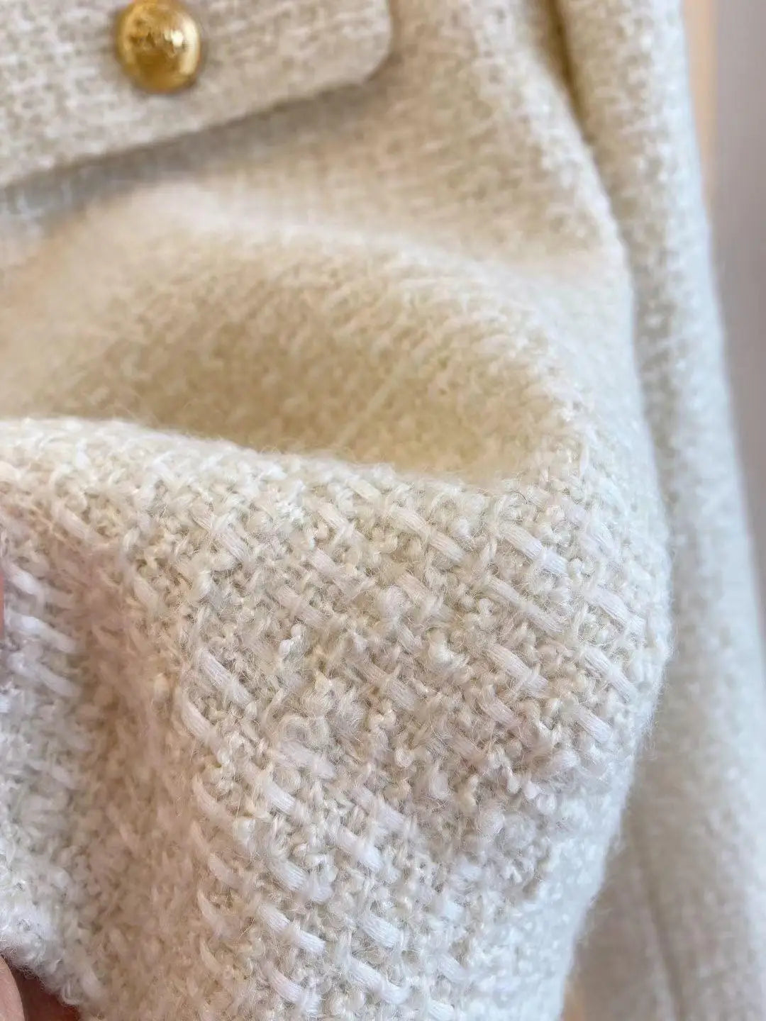 French Wool Tweed Coat Fashion High-end Gold Button Short Slim Temperament Spri image 7