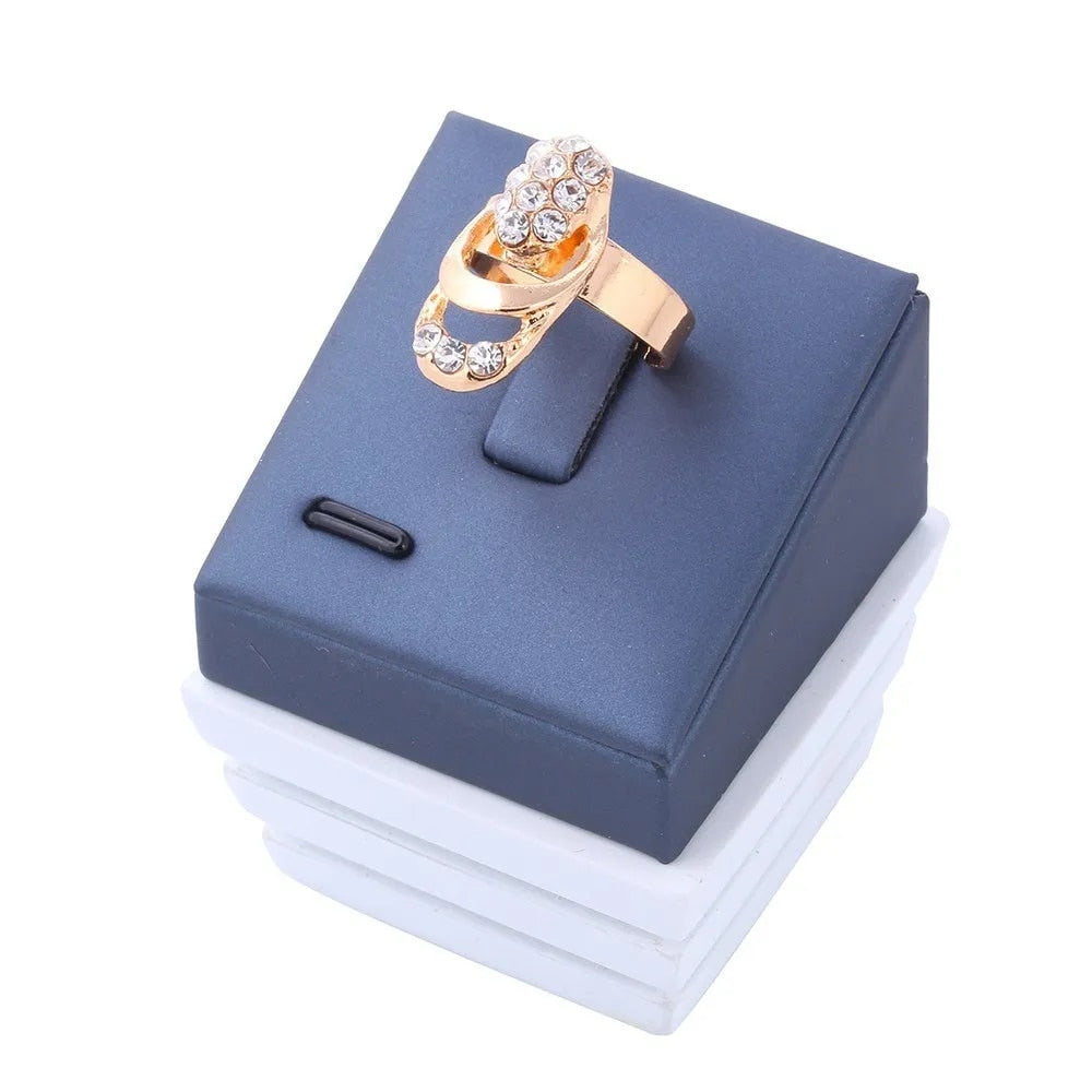 4Pcs Jewelry Set Rings Necklace Earrings Bracelet High Performance Golden Jewel image 0