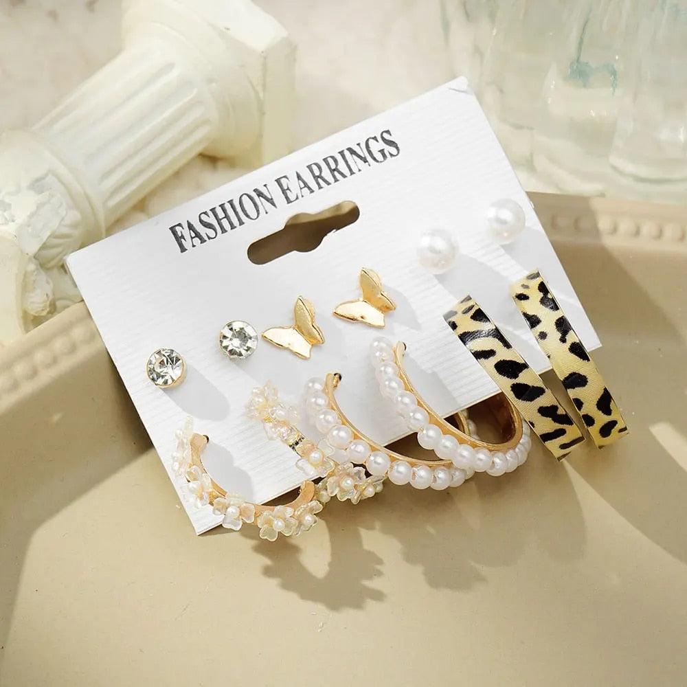 IPARAM Fashion Exaggerated Gold Color Metal Pearl Earrings for Women Geometric  image 35