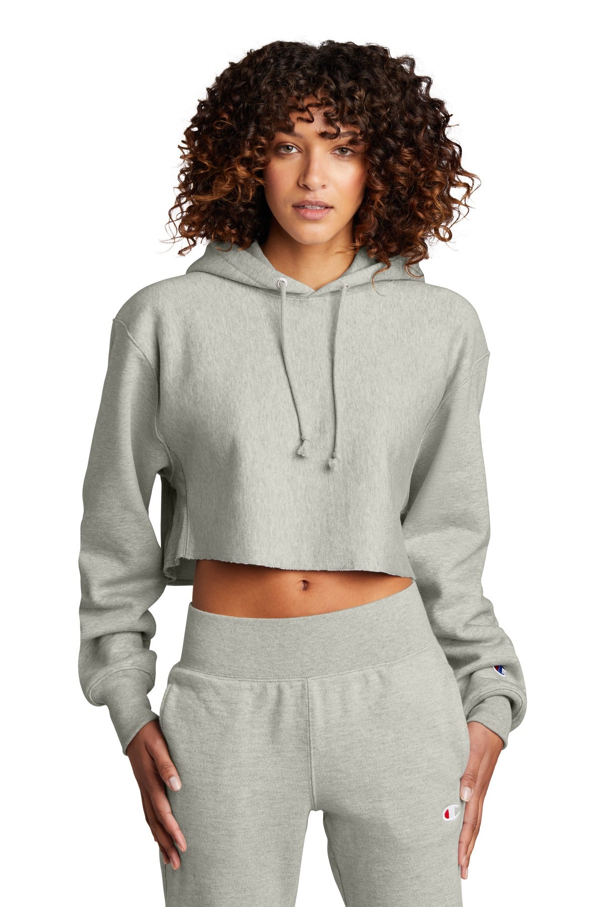 Sudadera con capucha recortada de tejido inverso para mujer Champion® RW01W