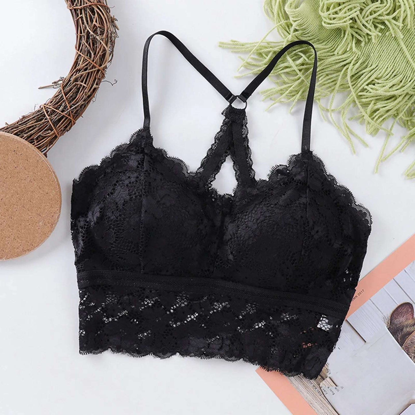 Sujetador de encaje elegante y sexy sin tirantes con relleno en el pecho para mujer, diseño ahuecado y envolvente, lencería de talla grande.