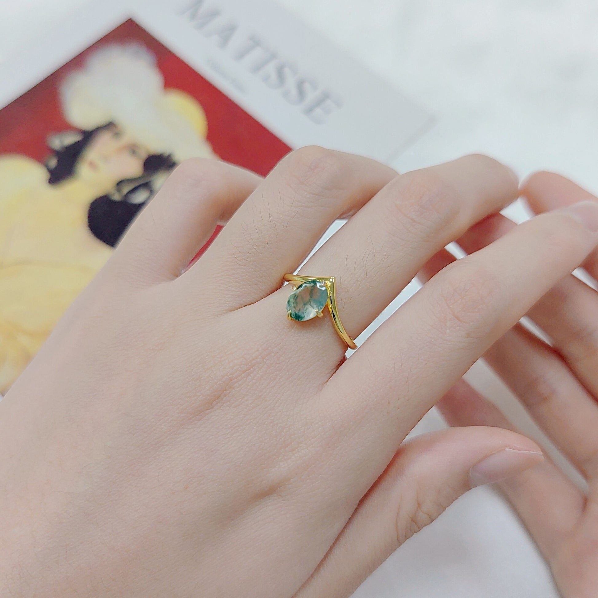 GEM'S BALLET Gold Curved Ring 1.18Ct 6x8mm Oval Natural Moss Agate image 5
