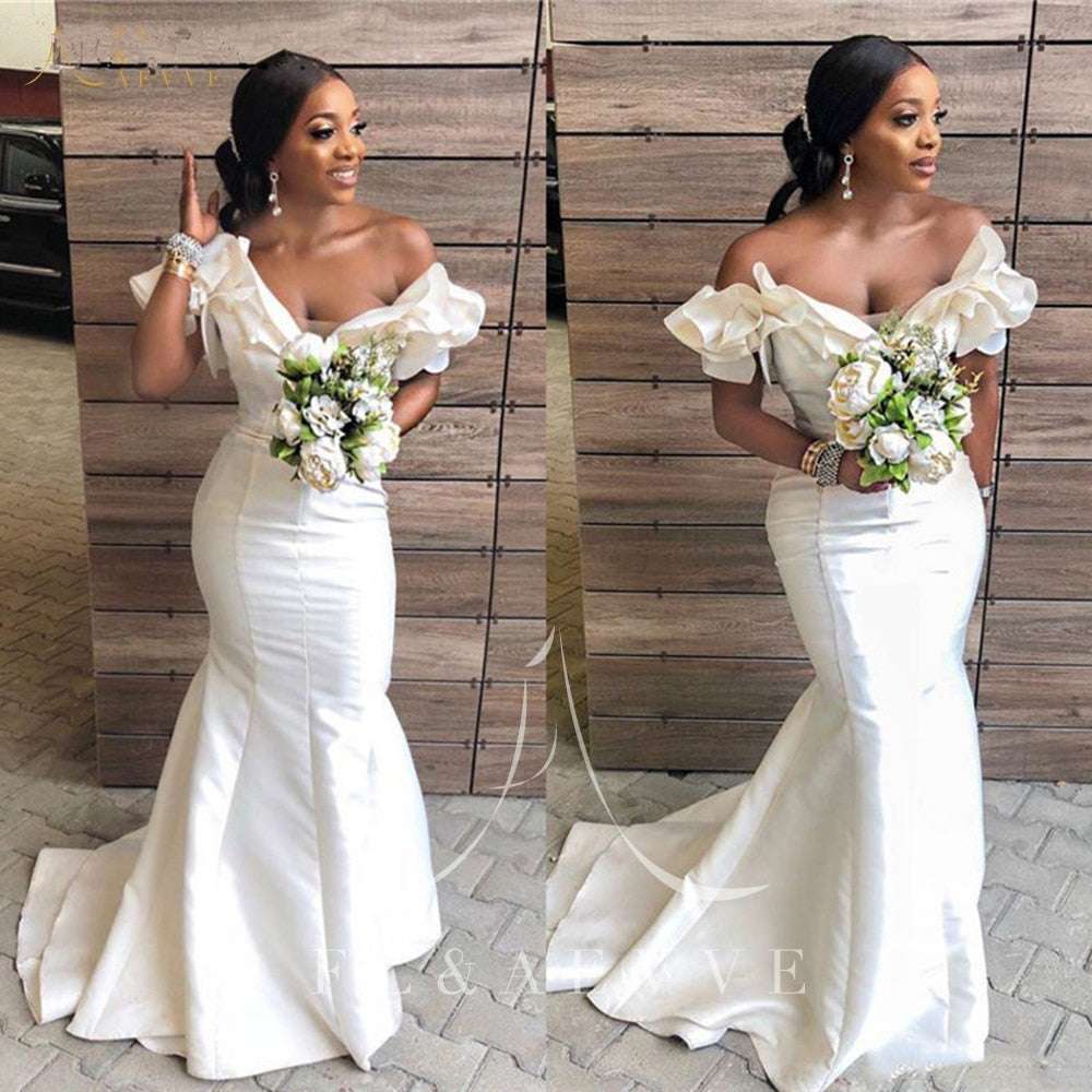 Fashion White Satin Mermaid Bridesmaid Dresses Off the Shoulder Wedding Party Dr image 0