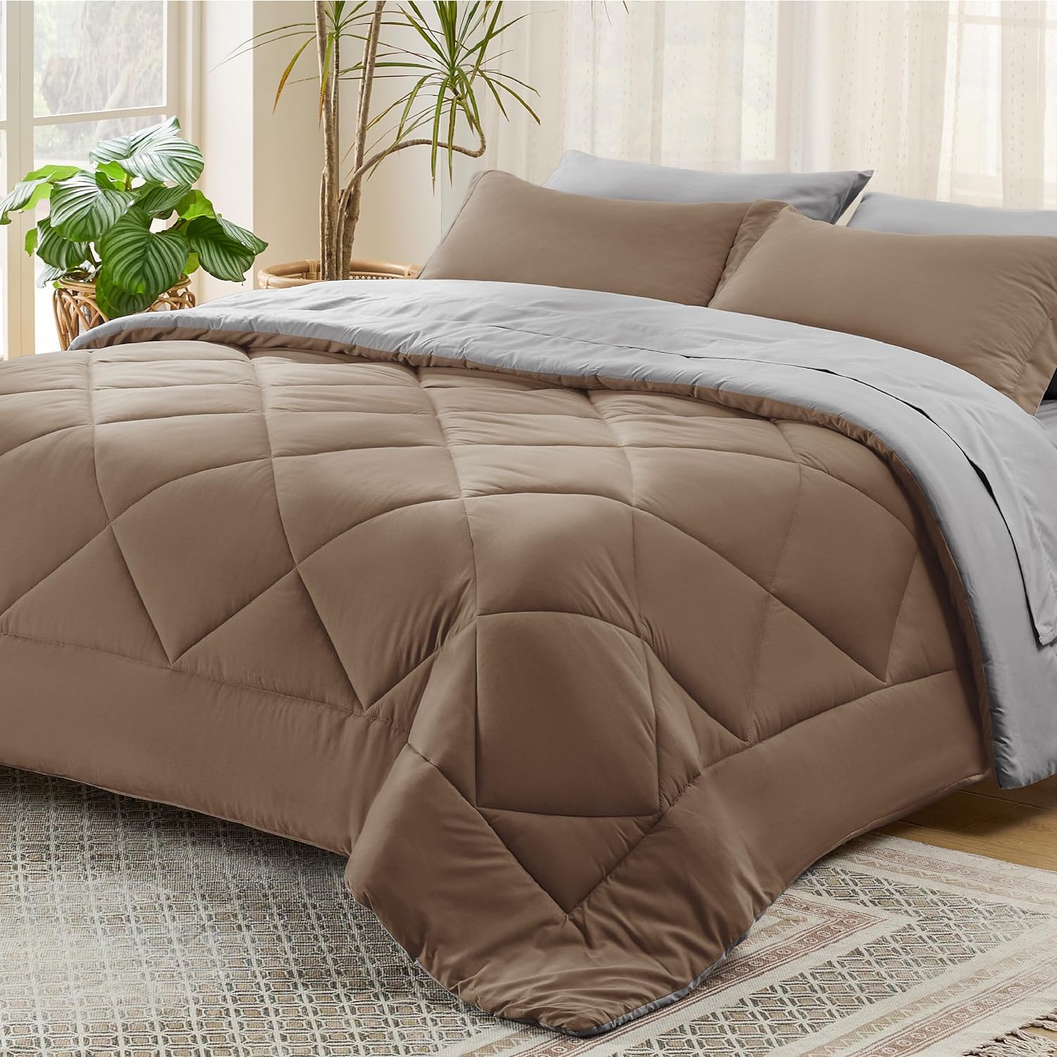 Bedsure Comforter Set - Reversible Queen Bed in a Bag with Comforters, Sheets,  image 11