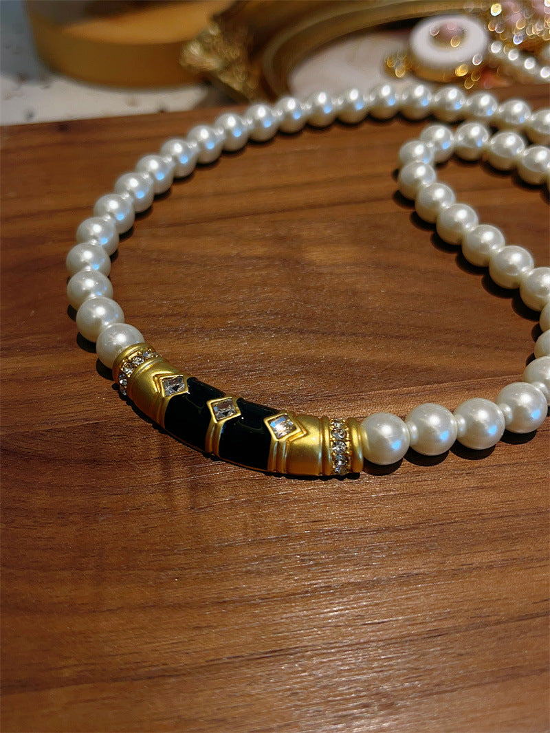 Vintag Plating 24 K Gold Black and White Pearl Necklace Exaggerated Retro Earri image 6