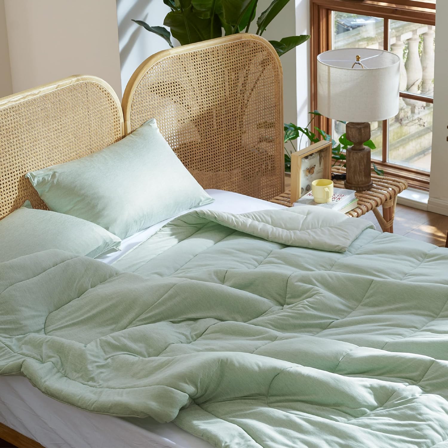 Bedsure Comforter Set - Cooling and Warm Bed Set, Reversible All Season Cooling image 14