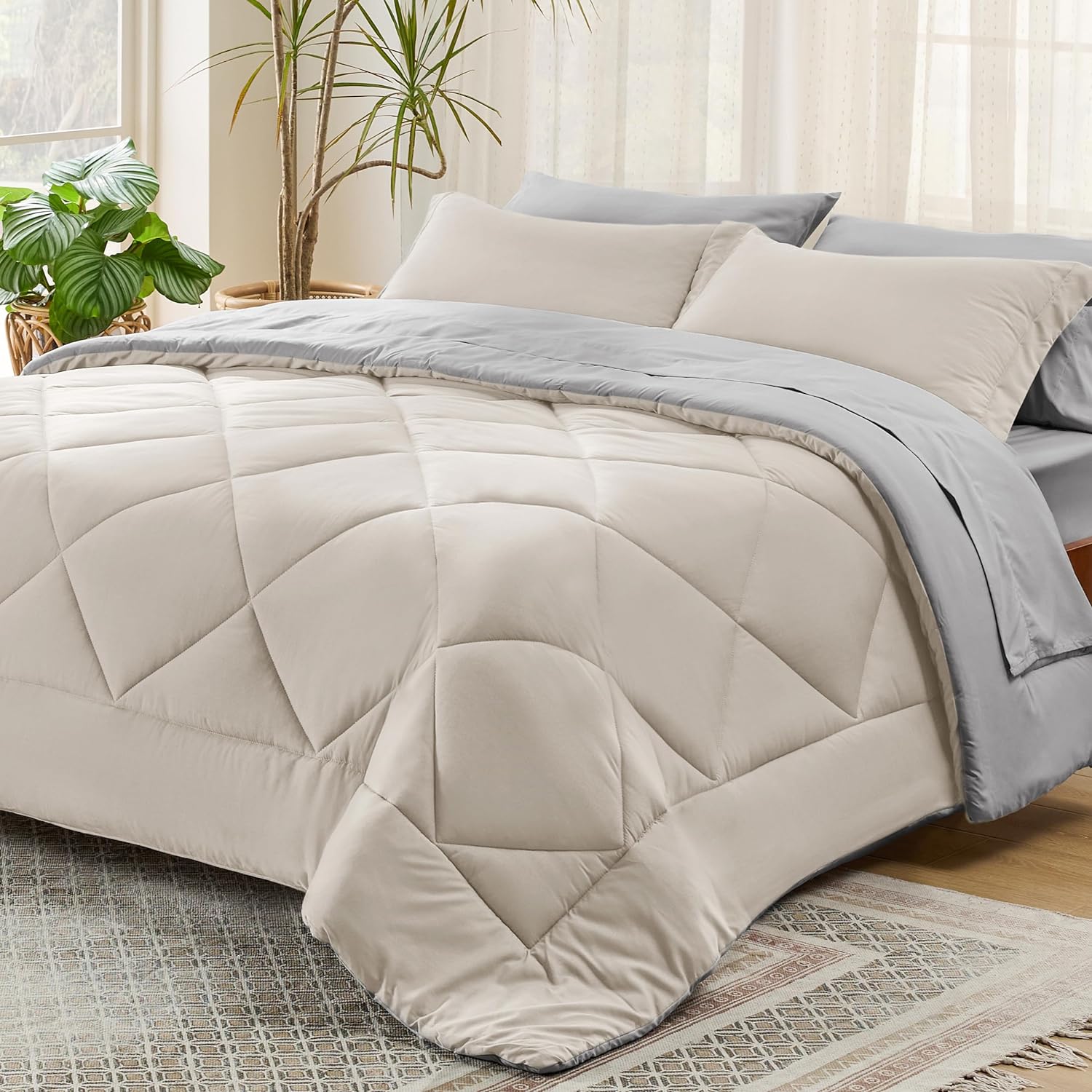 Bedsure Comforter Set - Reversible Queen Bed in a Bag with Comforters, Sheets,  image 2